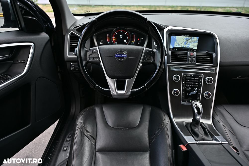Volvo XC 60 D5 AWD Summum - 17