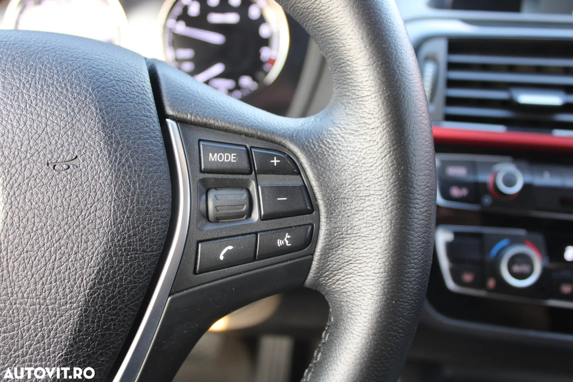 BMW Seria 1 118i Aut. Sport Line - 23