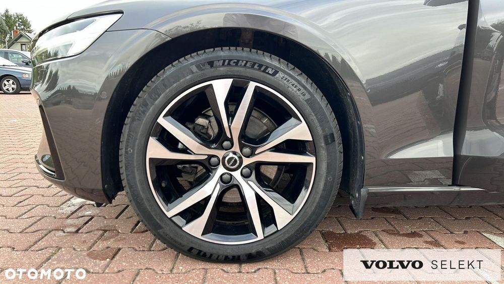 Volvo V60 B4 D Plus Dark - 21
