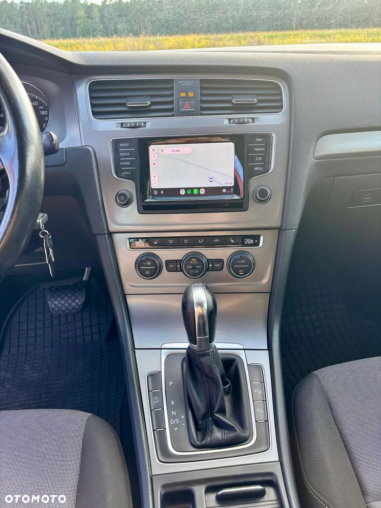 Volkswagen Golf 1.6 TDI Trendline DSG - 8