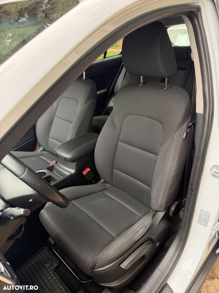 Kia Sportage 1.7 DSL 7DCT 4x2 Classic - 8