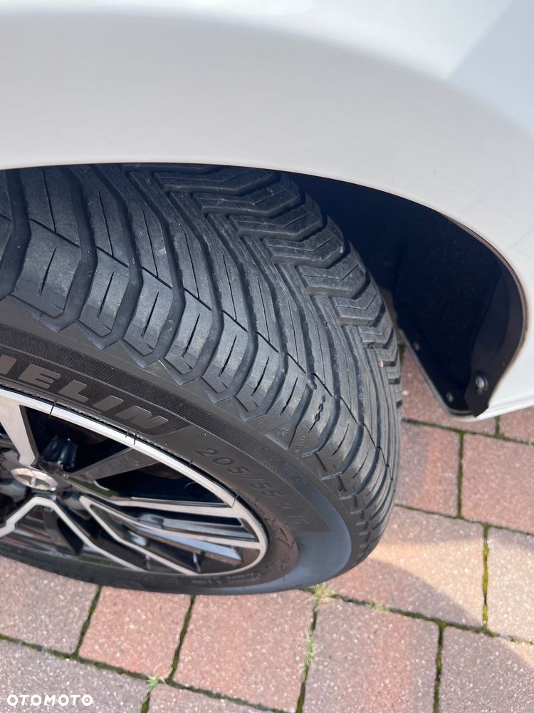 Volvo V40 D2 Drive-E Momentum - 37