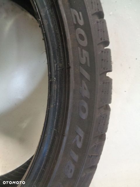 Pirelli Winter SottoZero 3 205/40R18 86V - 13