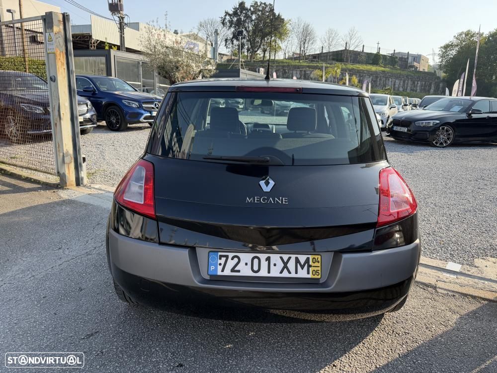 Renault Mégane 1.5 dCi Dynamique - 6