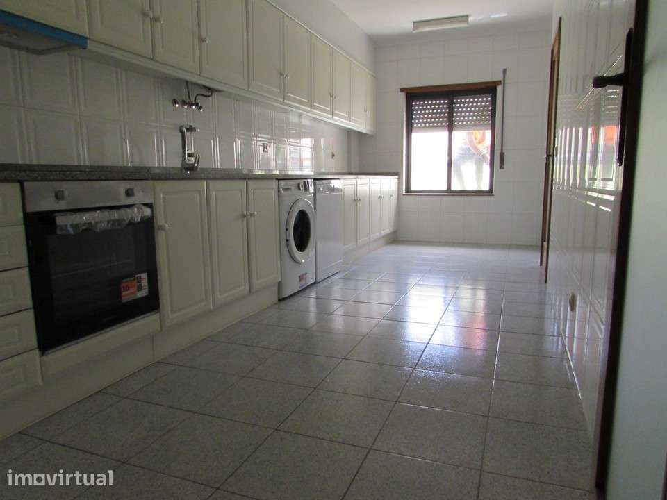 Apartamento T3 S. Vitor, Braga - Grande imagem: 3/31