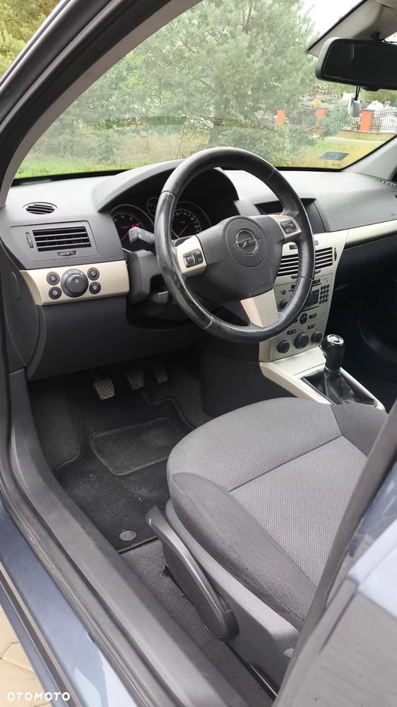 Opel Astra III 1.6 Enjoy - 10