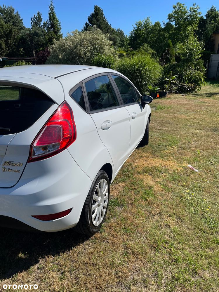 Ford Fiesta 1.5 TDCi Ambiente - 4