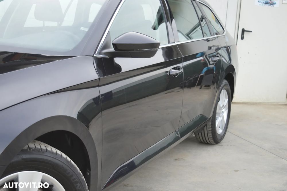 Skoda Superb 2.0 TDI DSG Ambition - 15