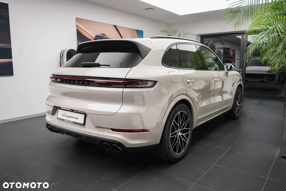 Porsche Cayenne Standard - 3