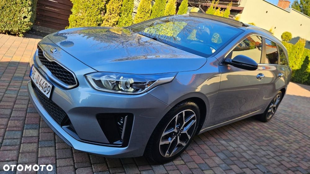 Kia Ceed - 4