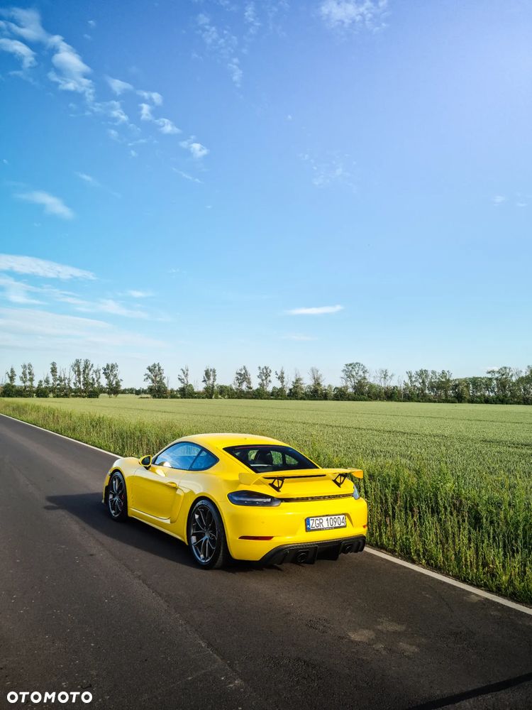 Porsche 718 Cayman GT4 - 5