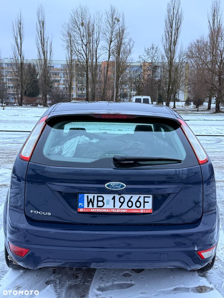Ford Focus 2.0 Ghia - 4