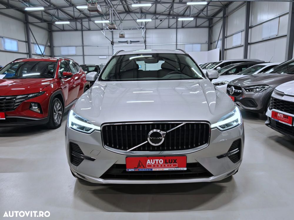 Volvo XC 60 B4 MHEV Momentum Pro - 3