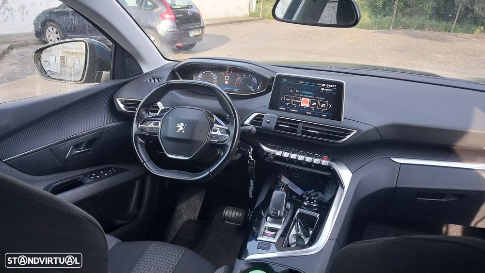 Peugeot 5008 BlueHDI 130 EAT8 Allure Business-Pack - 24