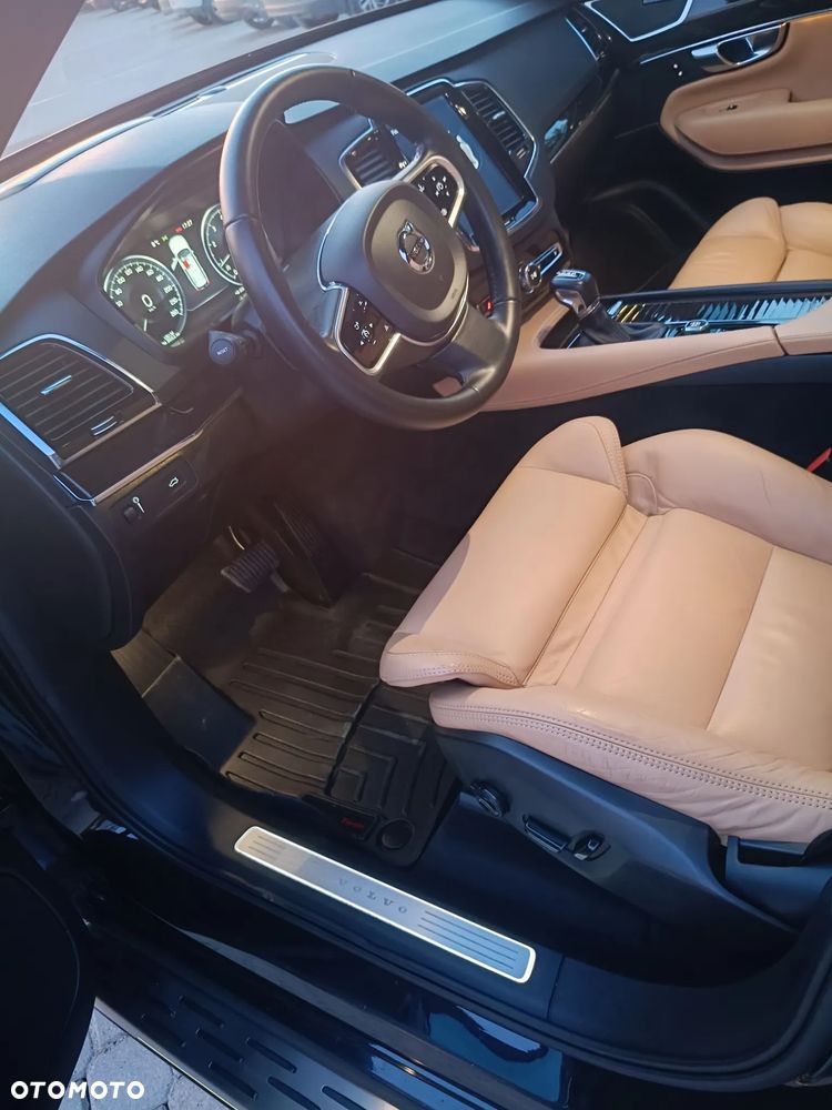 Volvo XC 90 T6 AWD Momentum 7os - 8