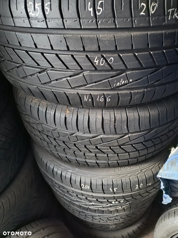 Goodyear 255/45/20 nr 166