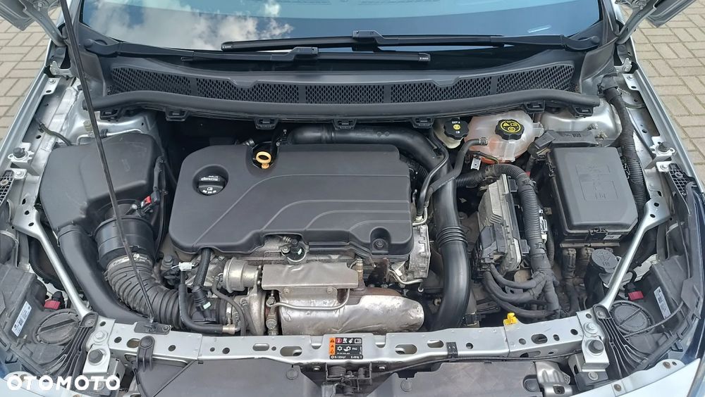 Opel Astra 1.4 Turbo Dynamic - 24