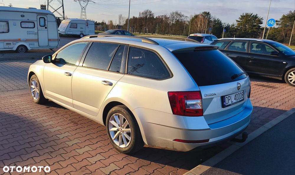 Skoda Octavia 1.6 TDI Ambition - 6