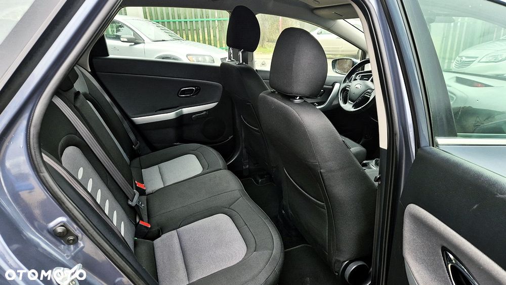 Kia Ceed 1.6 GDI Platinum Edition - 35