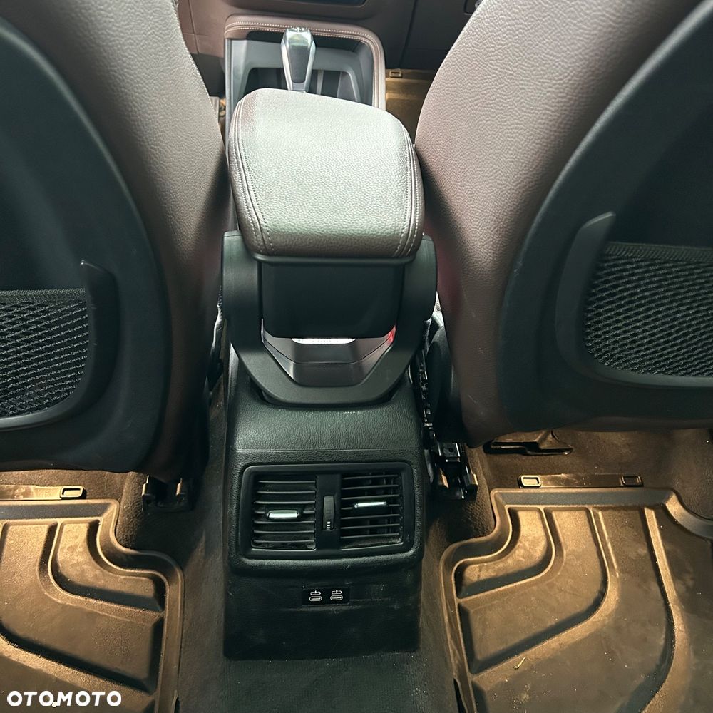 BMW X2 xDrive20i Advantage Plus - 8