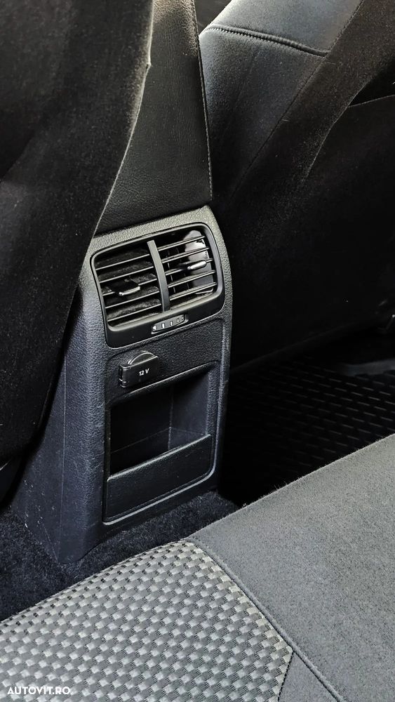 Volkswagen Jetta 1.2 TSI Trendline - 13