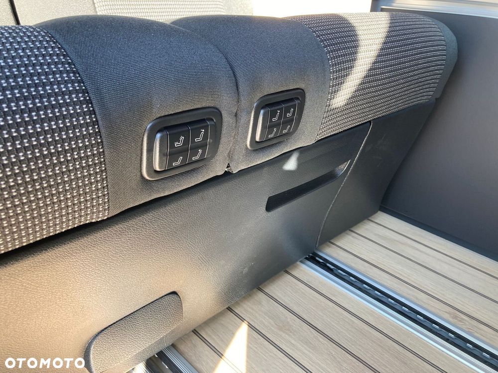 Mercedes-Benz Klasa V - 27