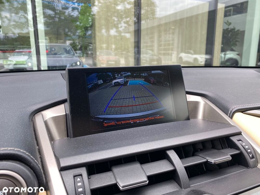 Lexus NX 200t Comfort AWD - 17