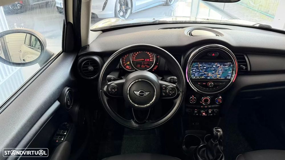 MINI 5 Portas One D - 13