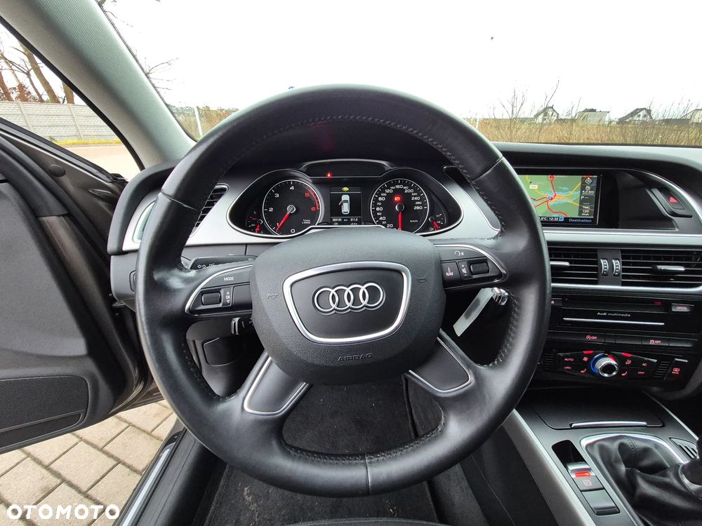 Audi A4 Avant 2.0 TDI e DPF Ambiente - 28
