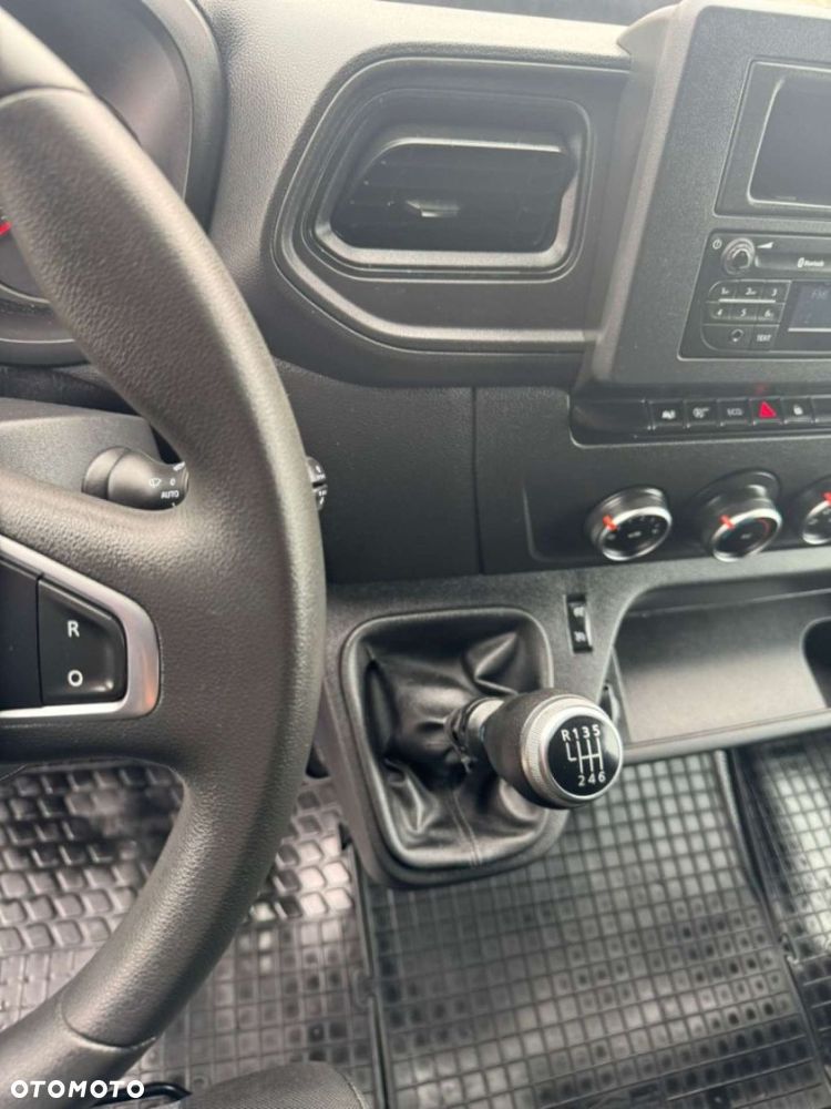 Renault Master 10 europalet  Sypialka XL - 26