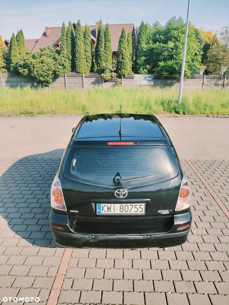 Toyota Corolla Verso 2.0 D-4D - 9