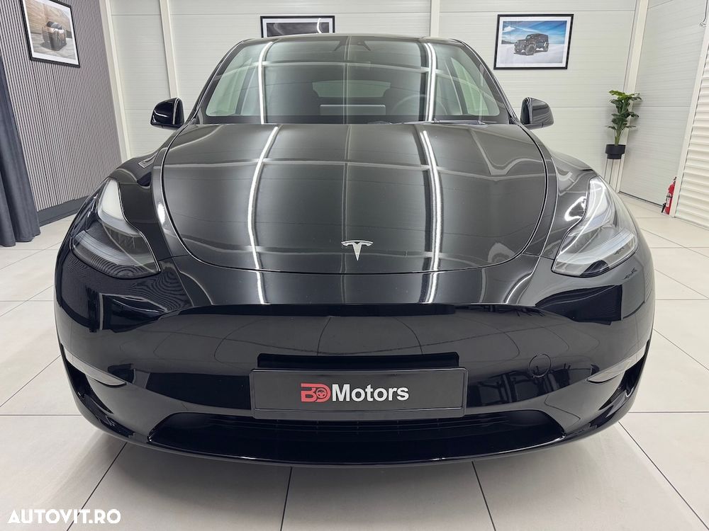 Tesla Model Y Performance Dual Motor AWD - 22