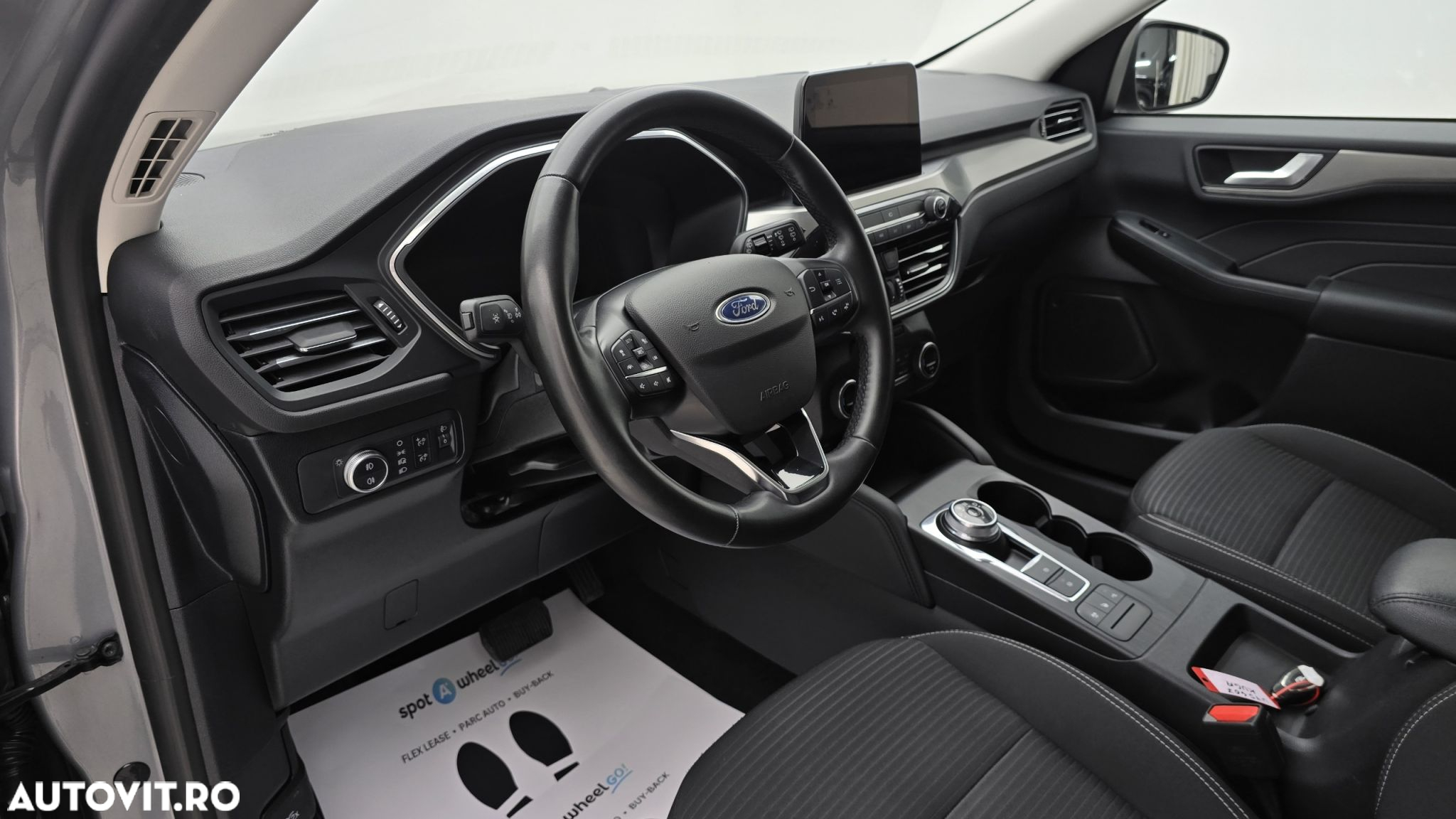 Ford Kuga - 13