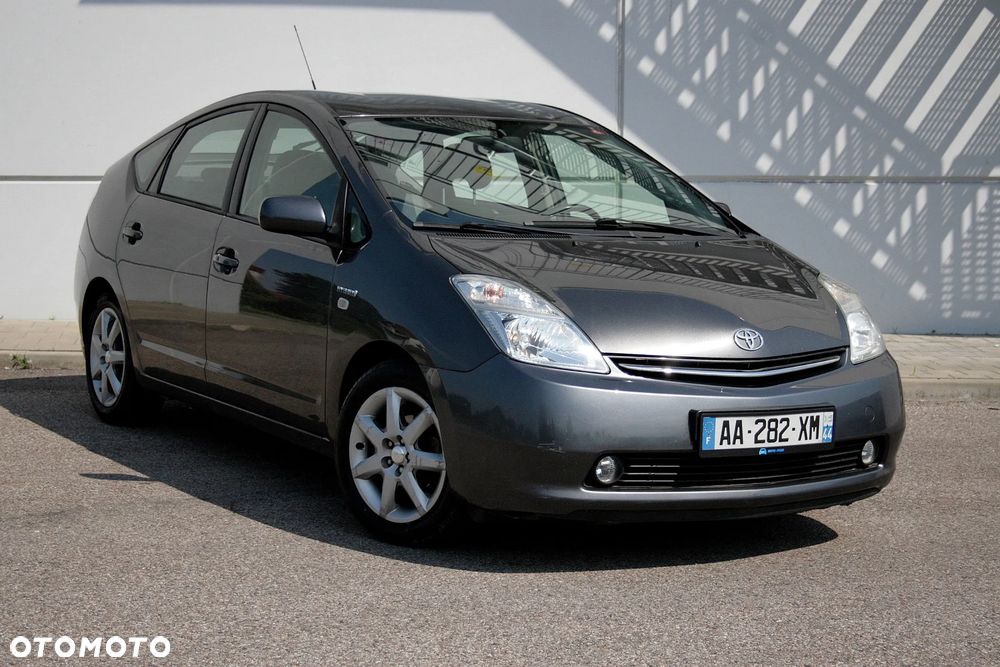 Toyota Prius 1.5 VVT-i Sol (nav) - 1