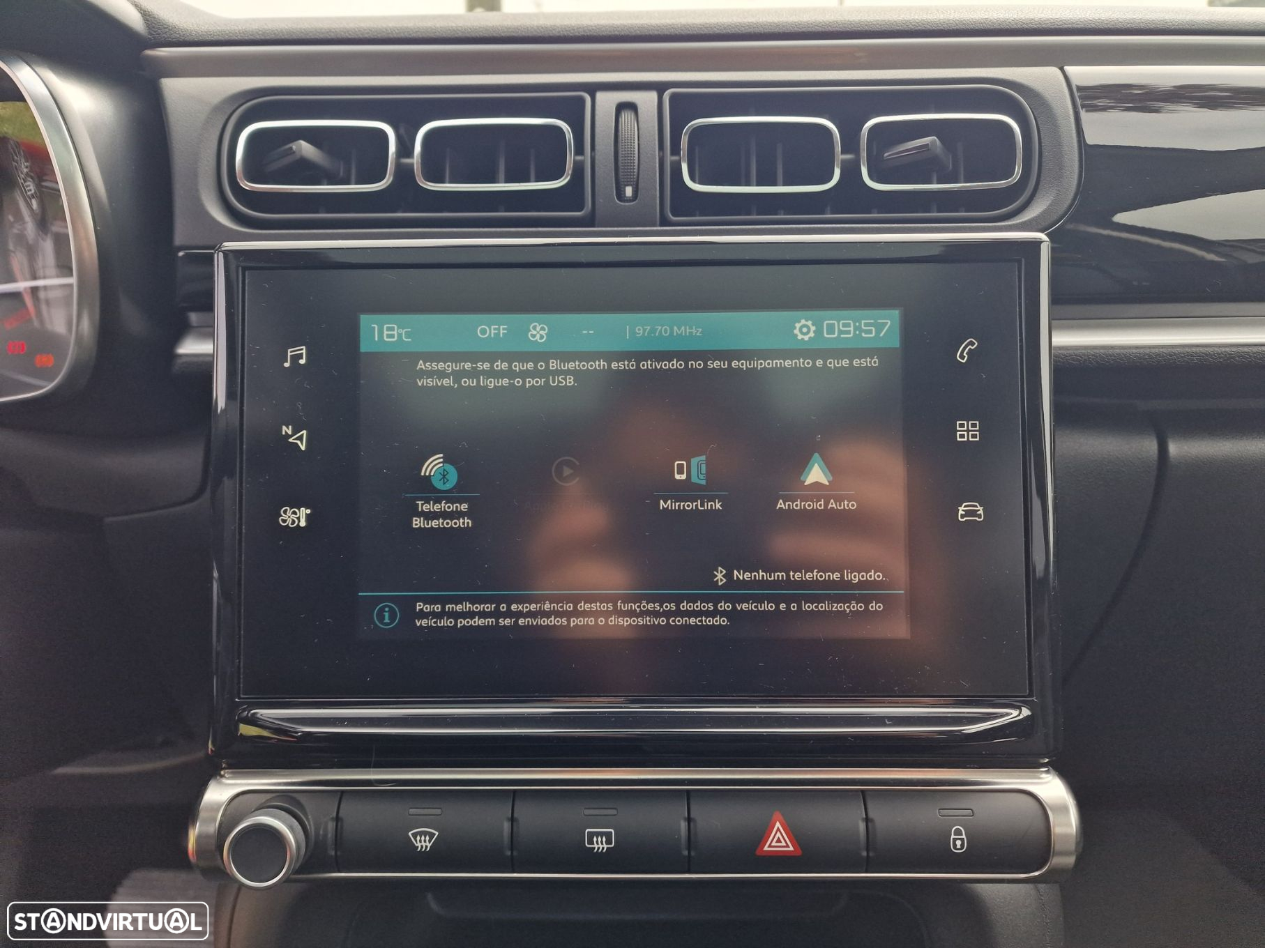 Citroën C3 1.2 PureTech Shine EAT6 - 27