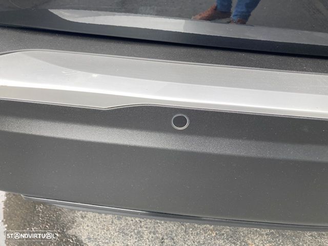 Peugeot e-2008 50 kWh Allure - 9