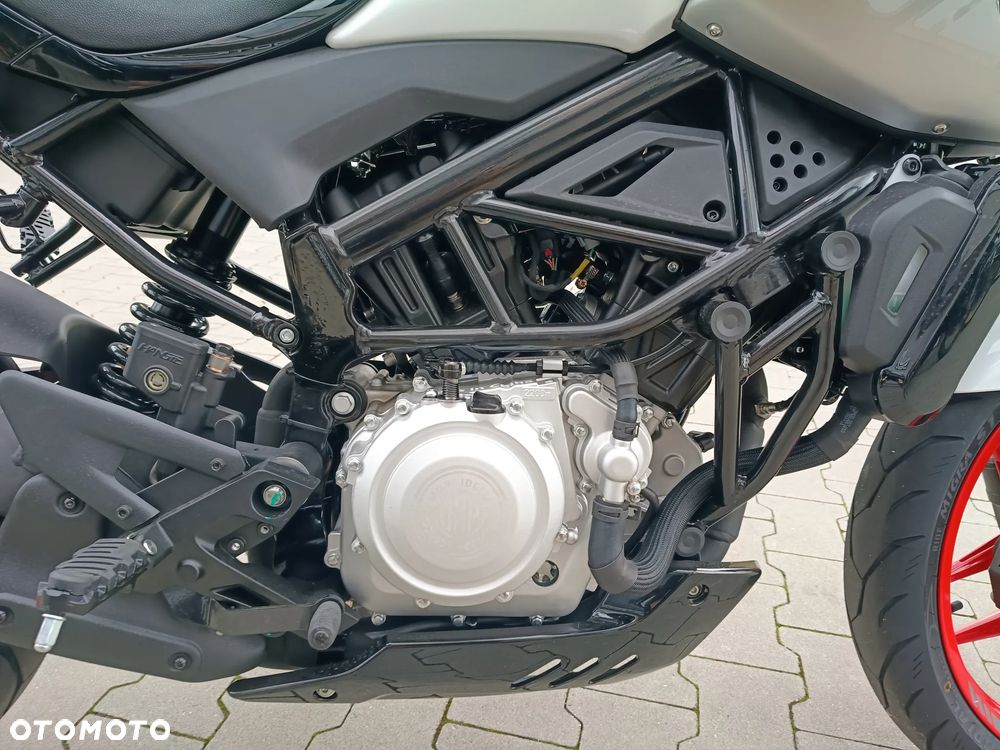 Morbidelli N125V - 10