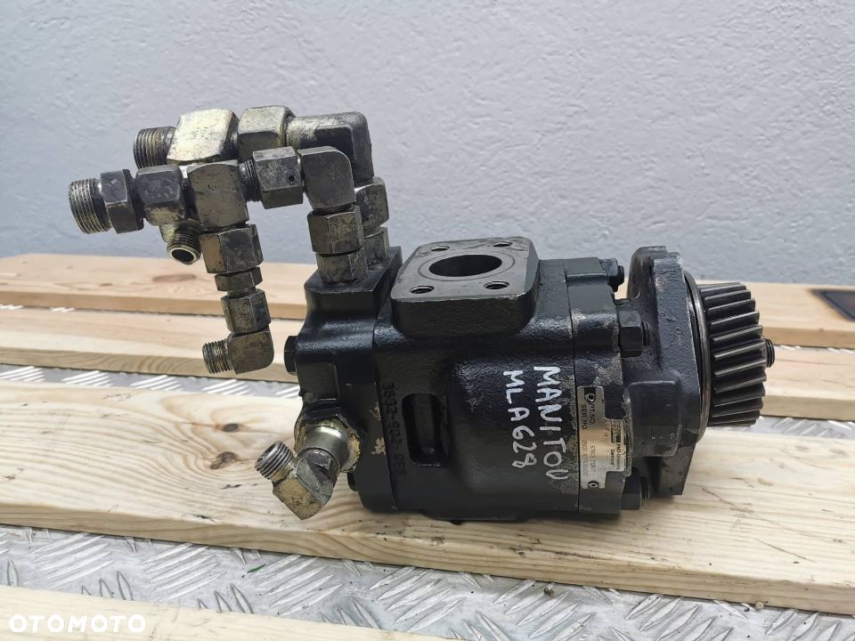 Pompa hydrauliczna Manitou MLA 628 {Parker 6784S212847} - 4