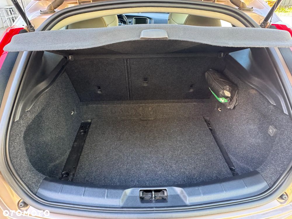 Volvo V40 - 17