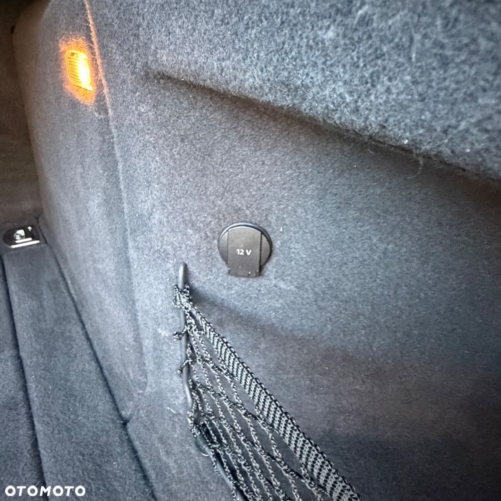 Audi A4 Avant 2.0 TDI DPF Ambiente - 26