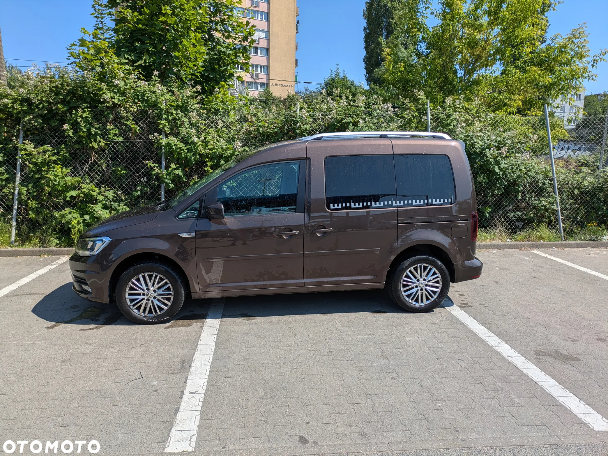 Volkswagen Caddy 2.0 TDI Comfortline - 2