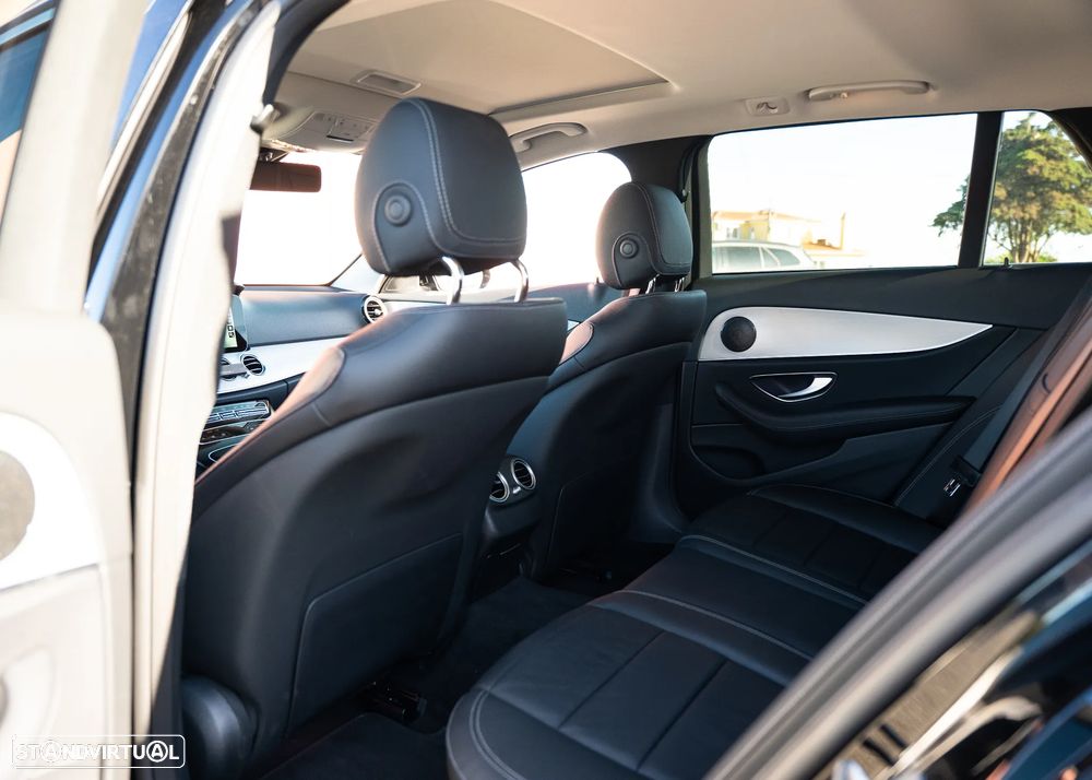 Mercedes-Benz E 300 de 4Matic 9G-TRONIC - 23