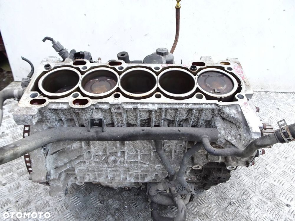 blok silnika silnik volvo s40 v50 c70 2.4 benzyna b5244s - 11