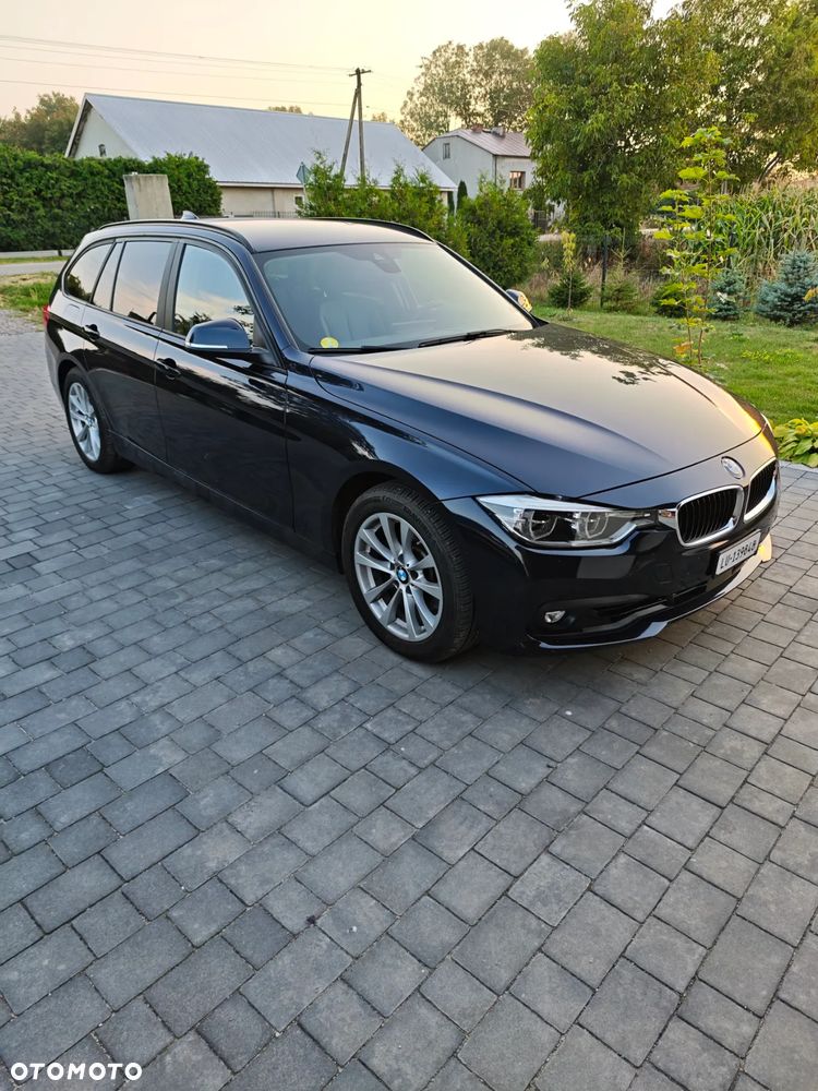 BMW Seria 3 330d Touring Sport Line - 4