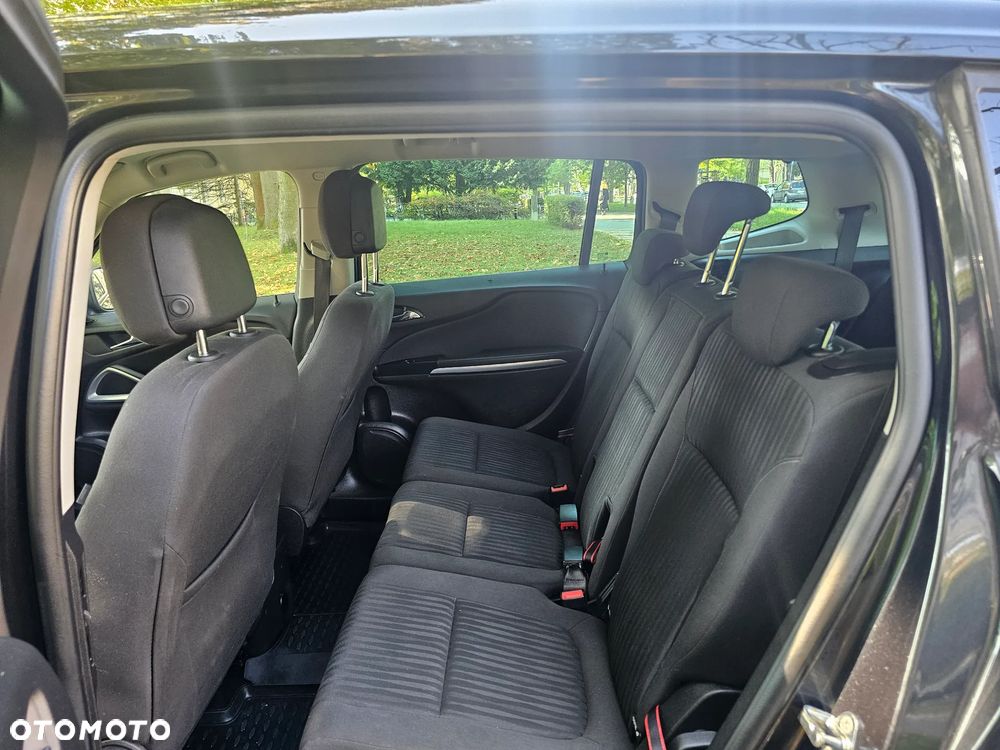 Opel Zafira Tourer 1.4 Turbo Business Edition - 18