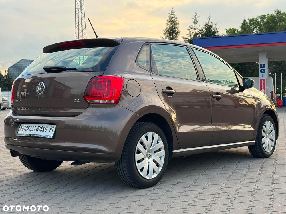 Volkswagen Polo 1.4 16V Comfortline - 20