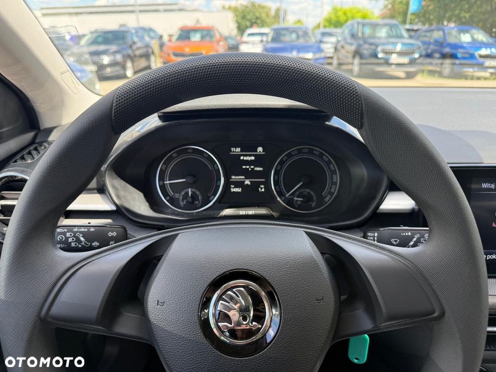 Skoda Fabia 1.0 Ambition - 8