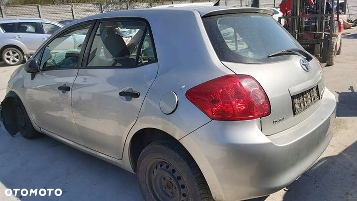 TOYOTA AURIS 1,4 D4D ROZRUSZNIK - 7