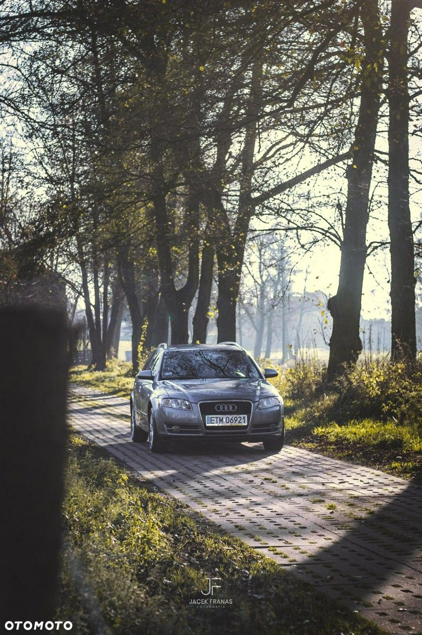 Audi A4 - 4