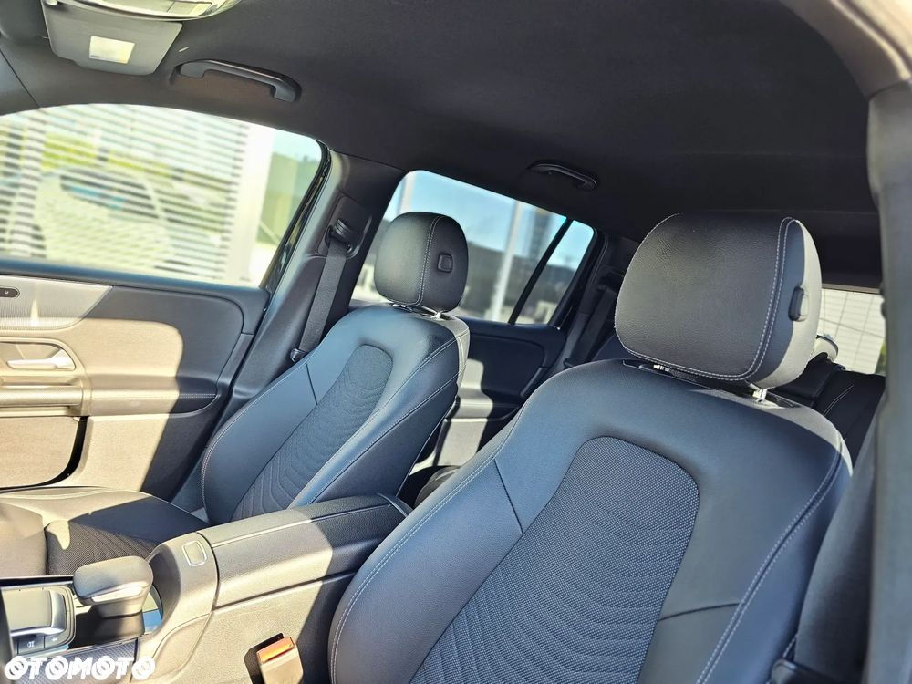 Mercedes-Benz GLB 200 AMG Line 7G-DCT - 30